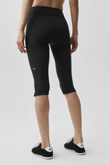 ALO Softsculpt Shoreline Capri - Black