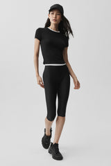 Airlift High-Waist Sleek Capri - Black