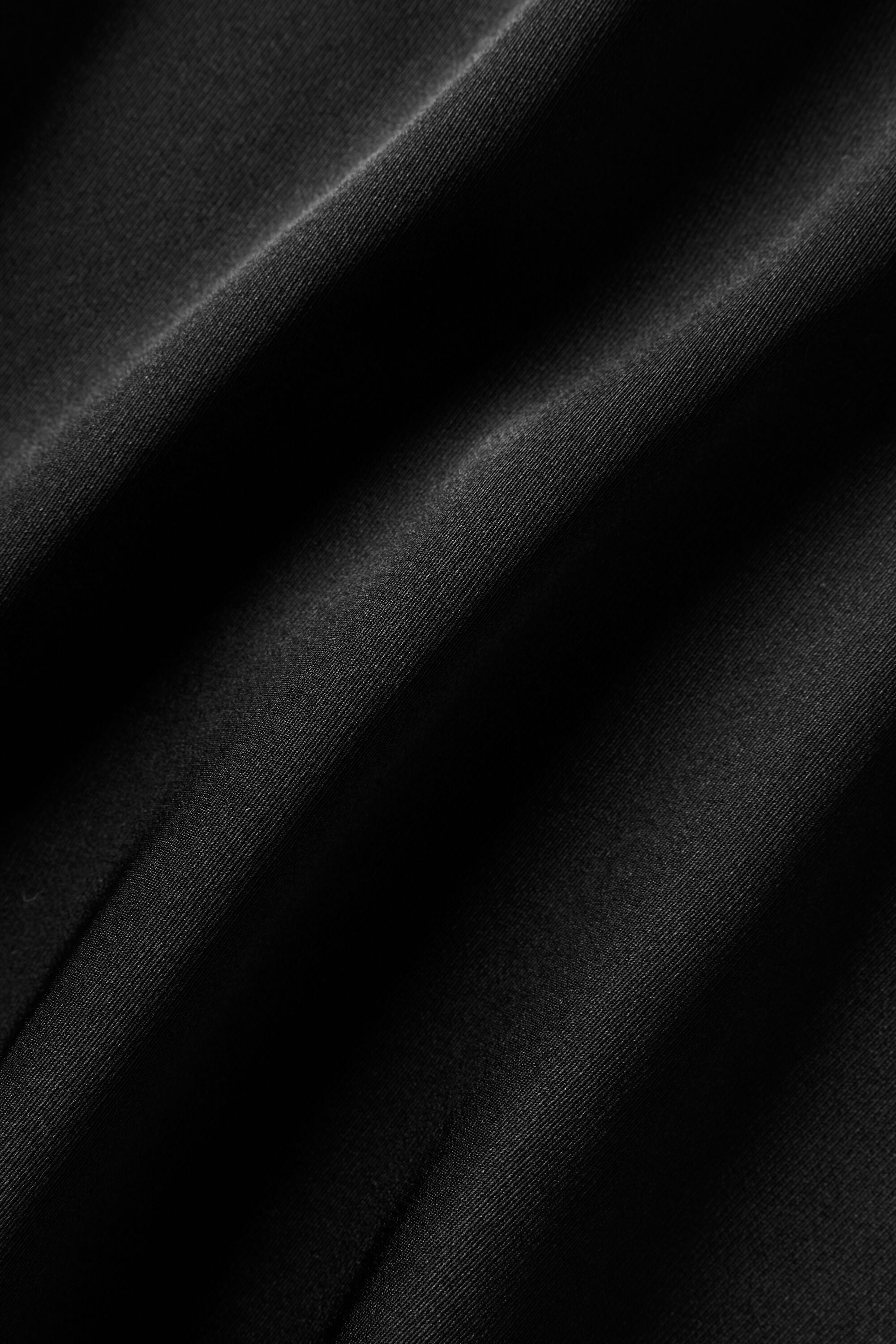 Silk Blend Radiance Short - Black